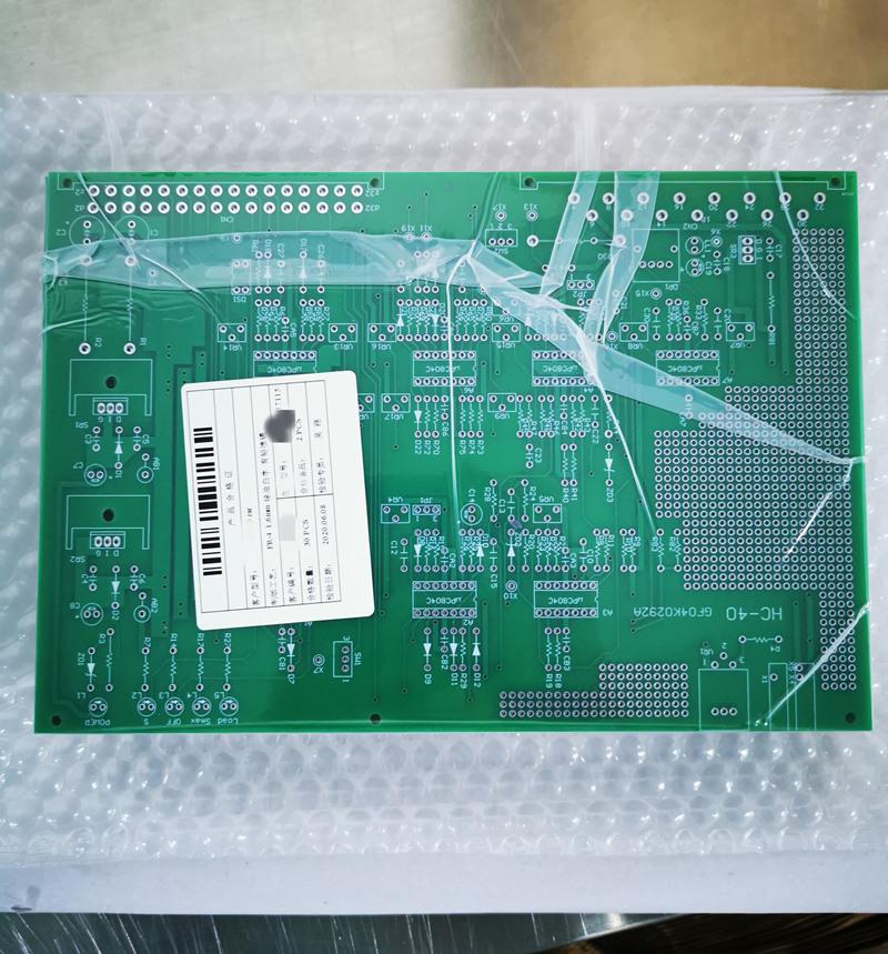 前幾天收到的板子，貼片完交貨、測(cè)試通過(guò)，今天補(bǔ)一個(gè)好評(píng)。